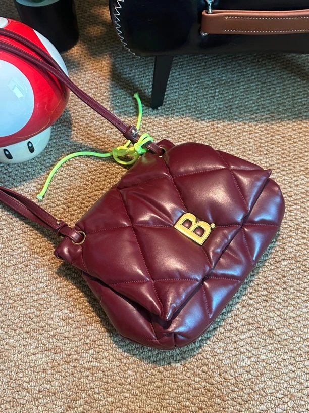 95新 Balenciaga/巴黎世家 牙牙 新款touch 单肩包