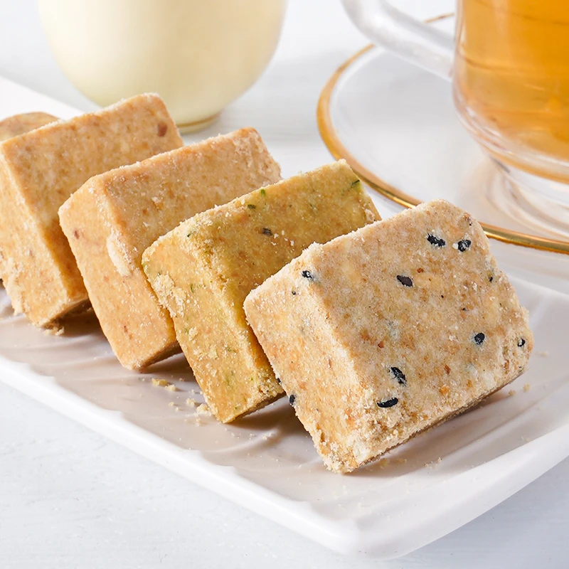 压缩饼干代餐饱腹充饥抗饿学生零食早餐食品家庭应急储备