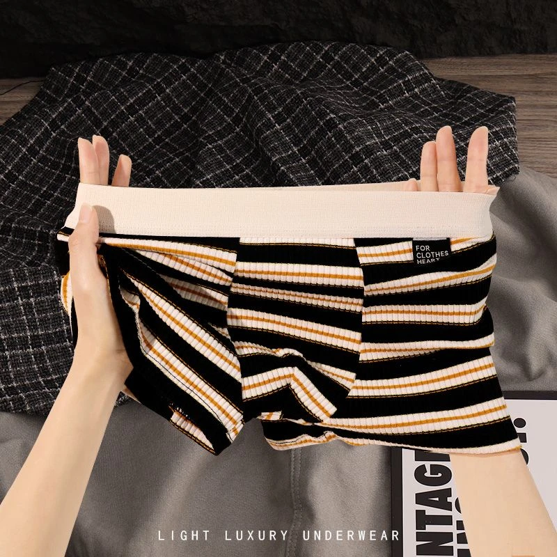 新款男士棉质内裤柔软舒适男青年潮流个性条纹内裤男士四角平角裤