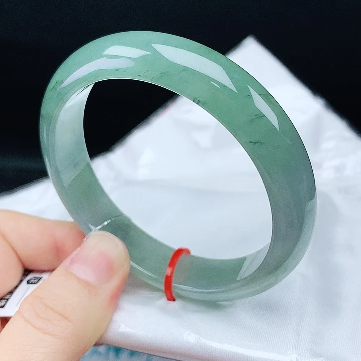 翡翠手镯未镶嵌57圈