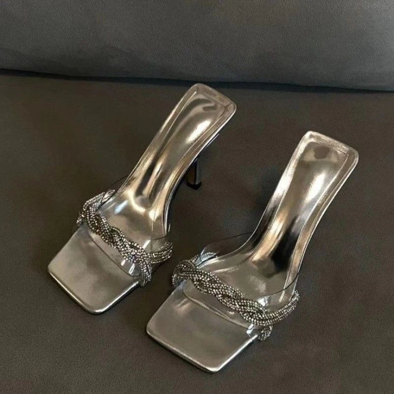 绝美银色拖鞋女款夏天2024爆款网红法式水钻细跟方头露趾高跟鞋