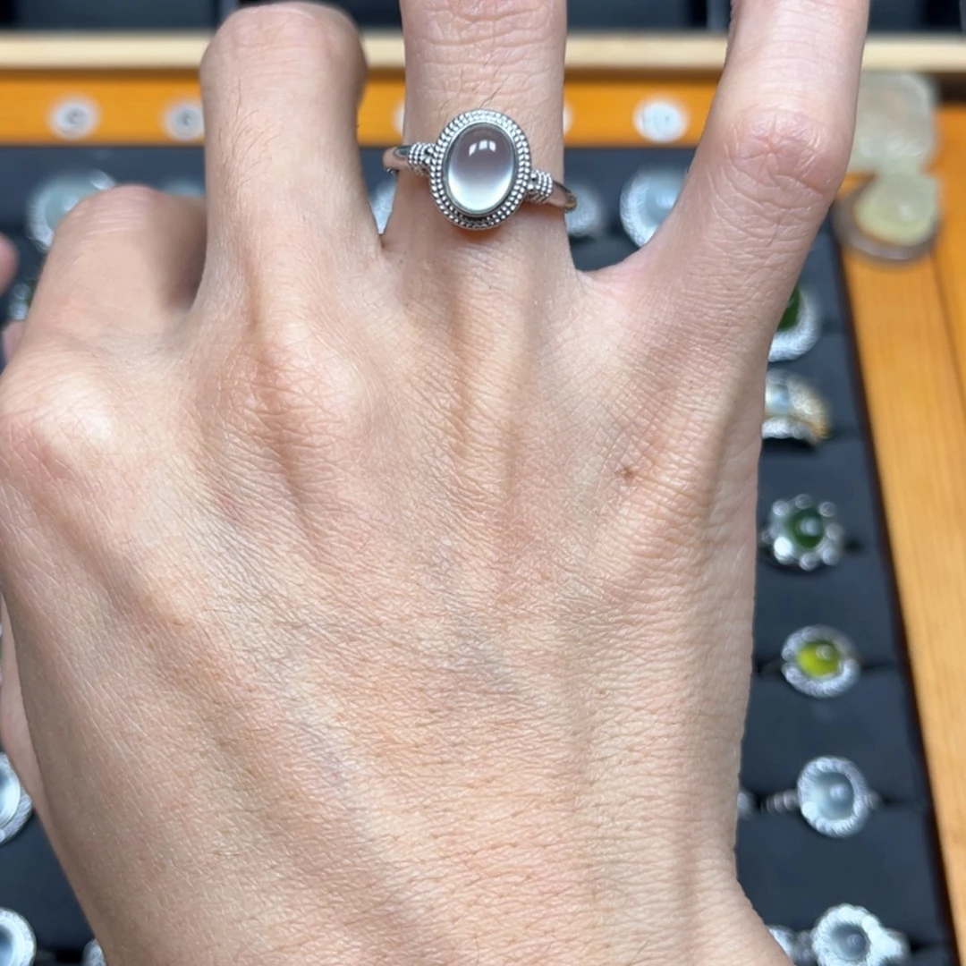 【闪购商品】岫玉戒指银S925镶嵌一****?