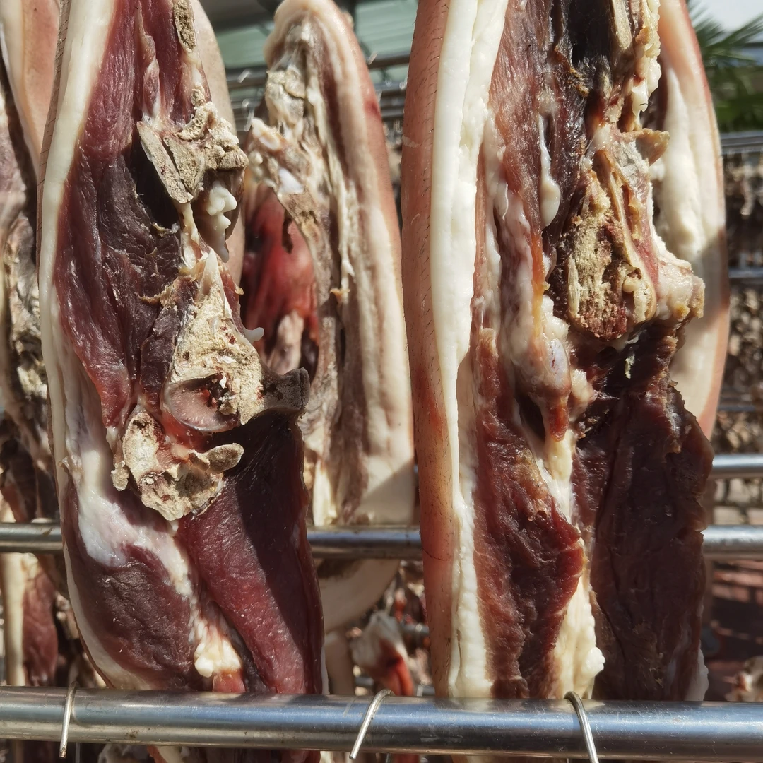 金寨生态慢养黑毛猪风干咸肉