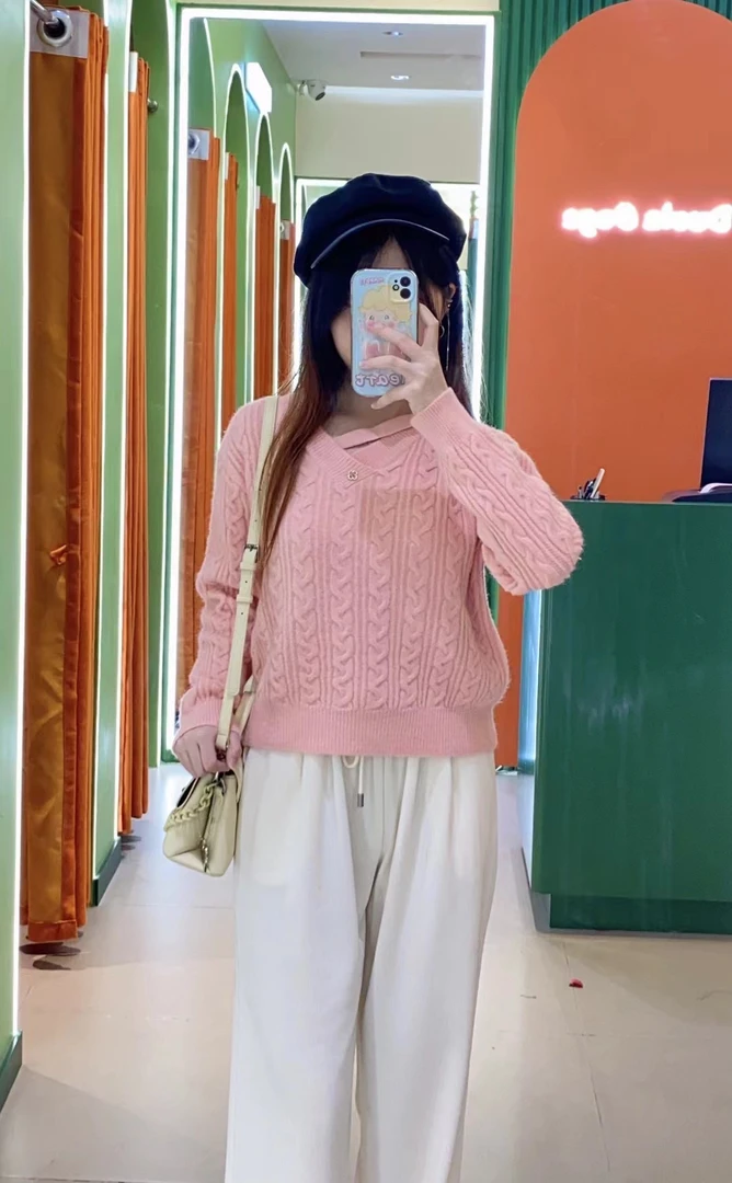 时尚套头针织加厚百搭毛衣纯色慵懒风圆领秋冬