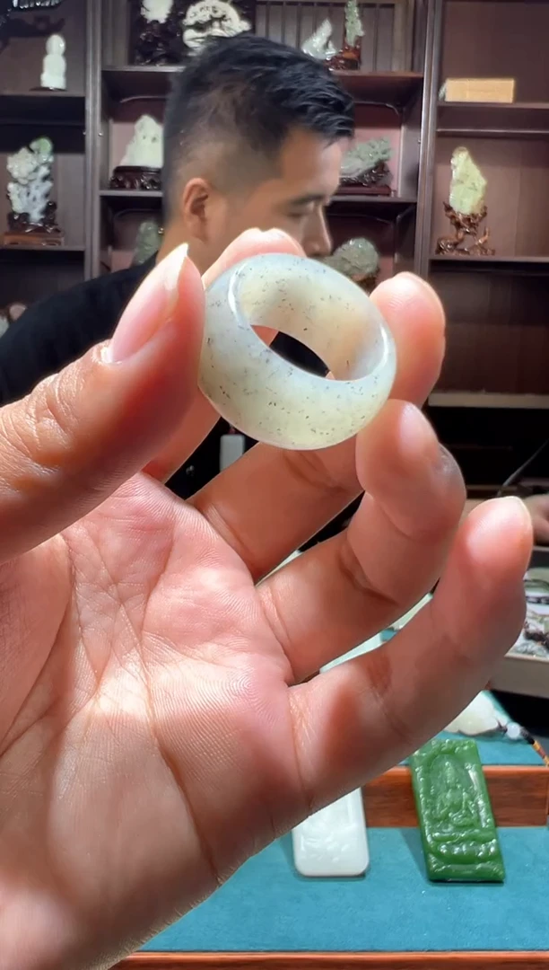 【闪购商品】和田玉吊坠(不含链)未镶嵌1