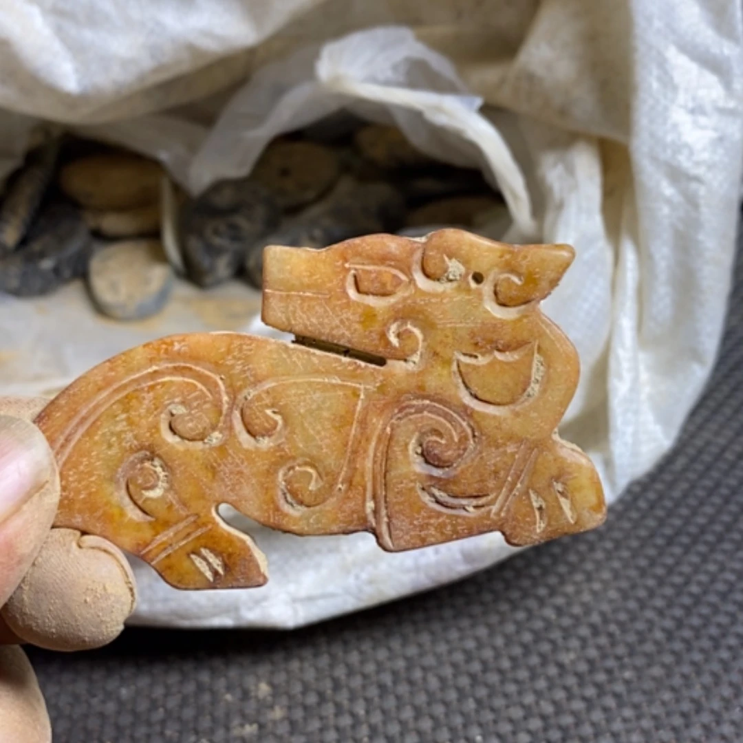 【闪购商品】和田玉（糖玉）挂件未镶嵌涨*