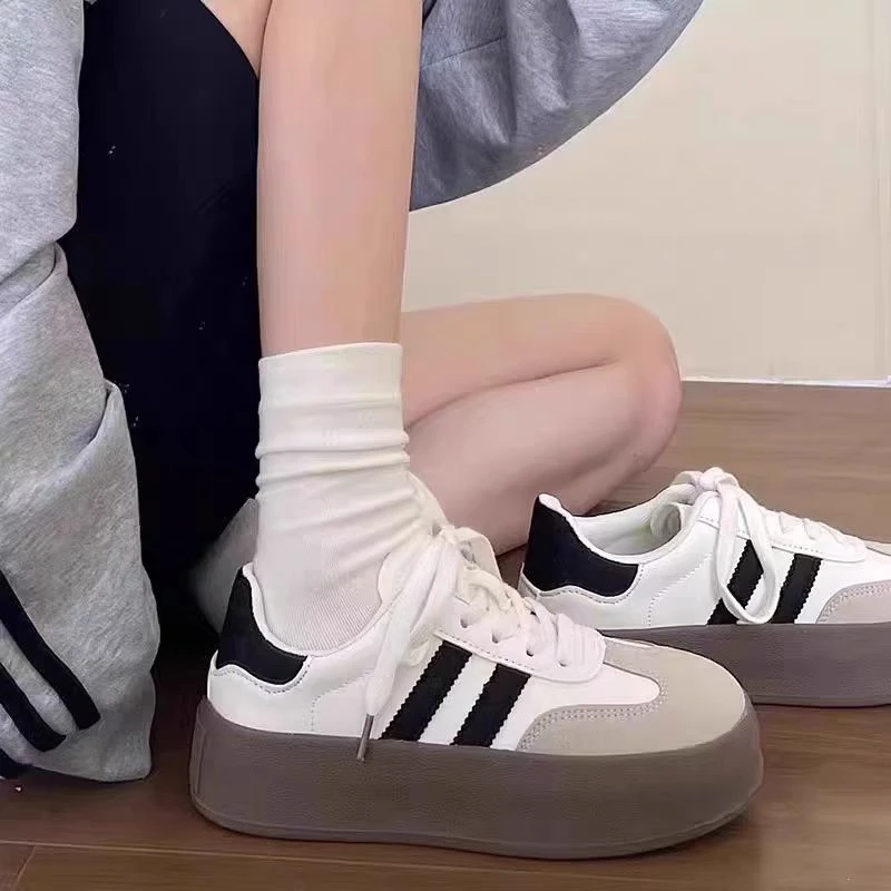 厚底德训鞋女2025春秋新款真皮软底百搭小白鞋配裙子休闲运动板鞋