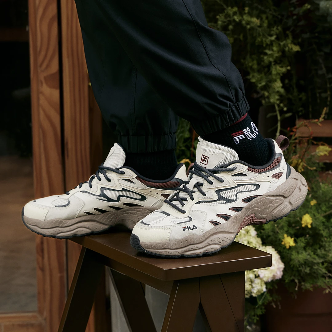 Fila/斐乐男款【新款蕨草】透气增高百搭老爹鞋雅丹风F52M521194F