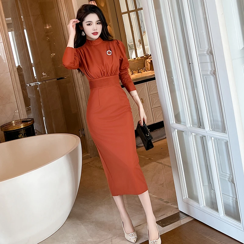 新款设计师时尚长袖复古气质轻奢显瘦修身秋冬长款连衣裙30571