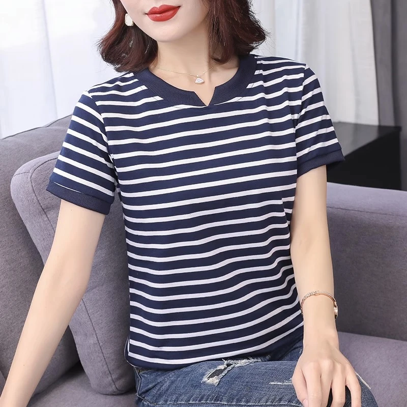 中老年人妈妈装高档纯棉t恤短袖女夏季宽松半袖体恤大码条纹上衣