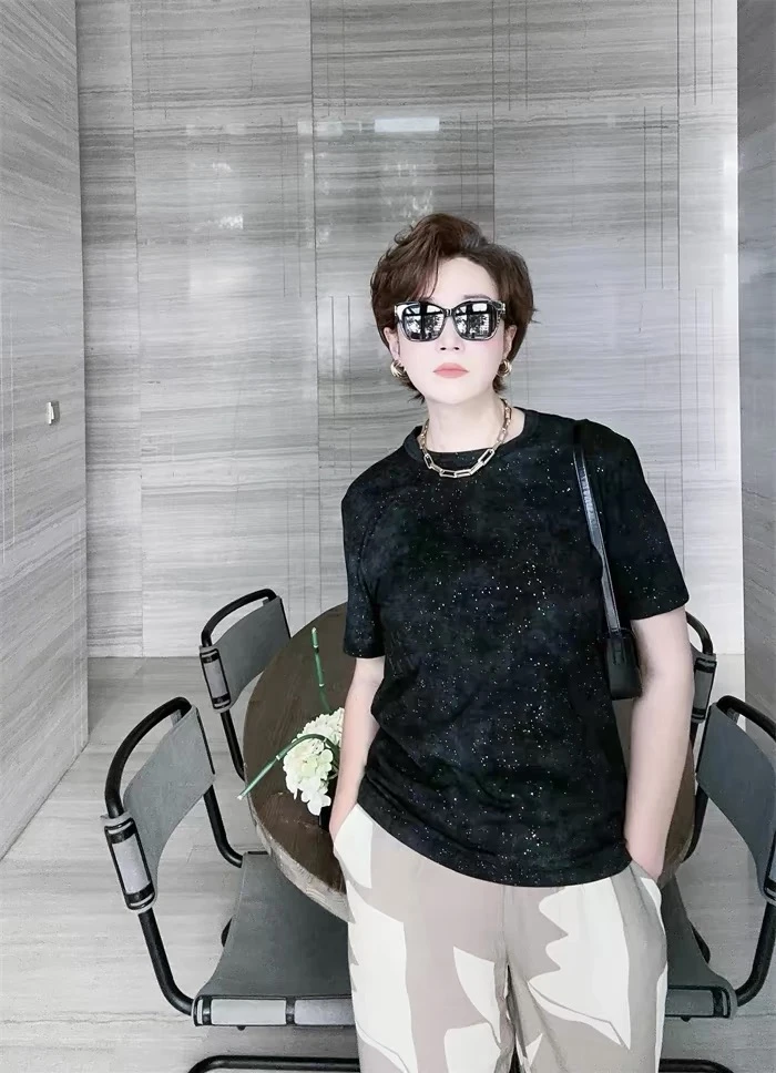 ZHULIN-星球毛巾绣女孩T恤-高级复古显瘦气质时尚短袖