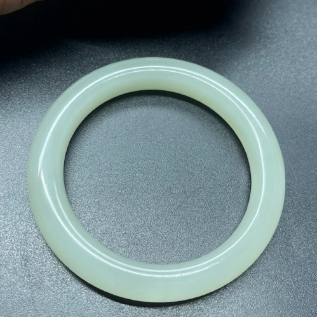 和田玉精品冰晴水时尚经典手镯