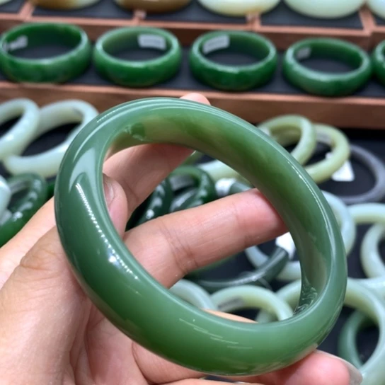 和田玉（碧玉）手镯未镶嵌59