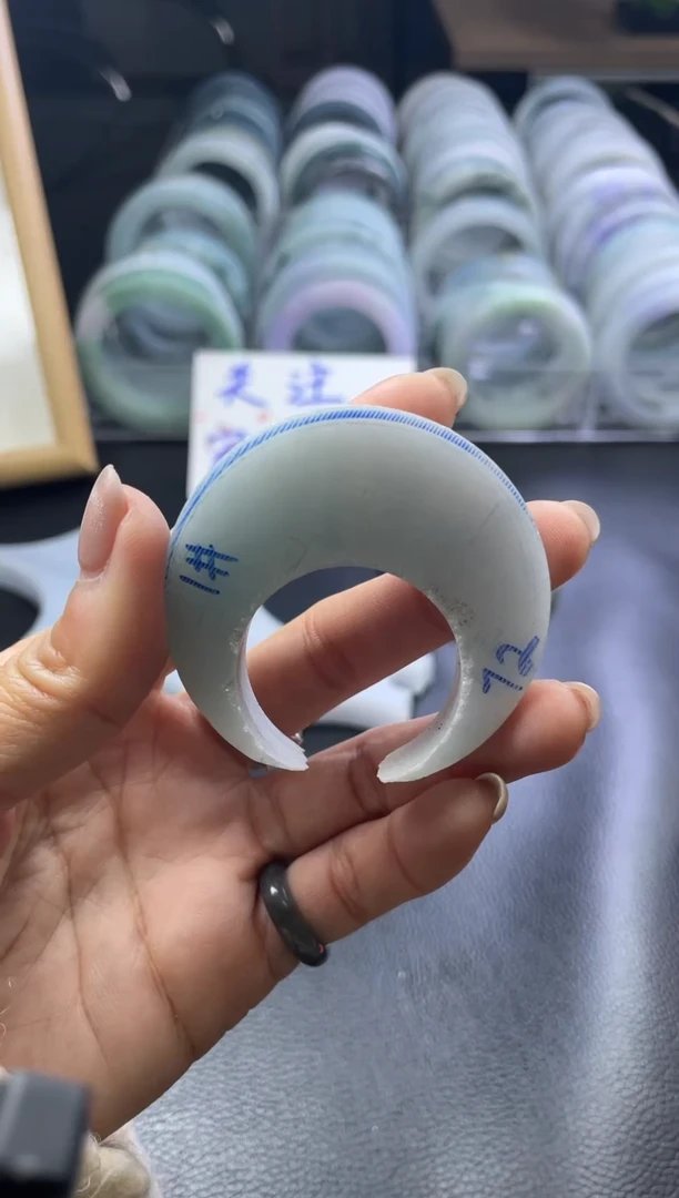 【闪购商品】定制翡翠未镶嵌翡翠雕刻加工