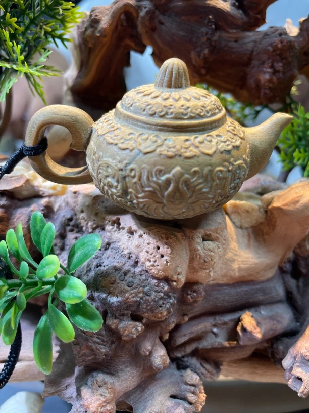 绿檀茶壶手把车挂 纯手工细雕 多样性发货 拍一发一