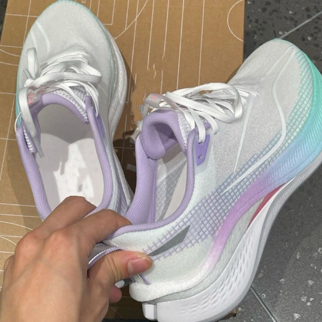 赤兔7pro2024跑步鞋新款碳板跑鞋男学生竞速夏款棉花糖女款运动鞋