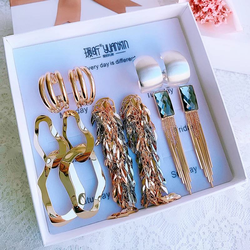 铜合金耳饰 显脸瘦一周套装耳环夹无耳洞耳钉夸张大耳坠时尚气质