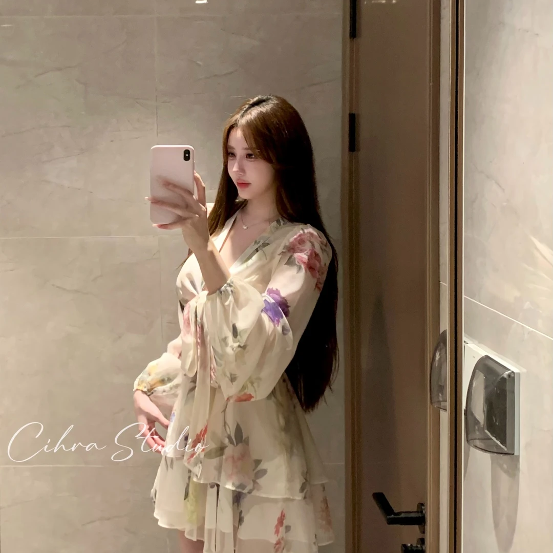 Cihra 【醉白池】纯欲度假风V领碎花连衣裙法式绑带修身开叉长裙女