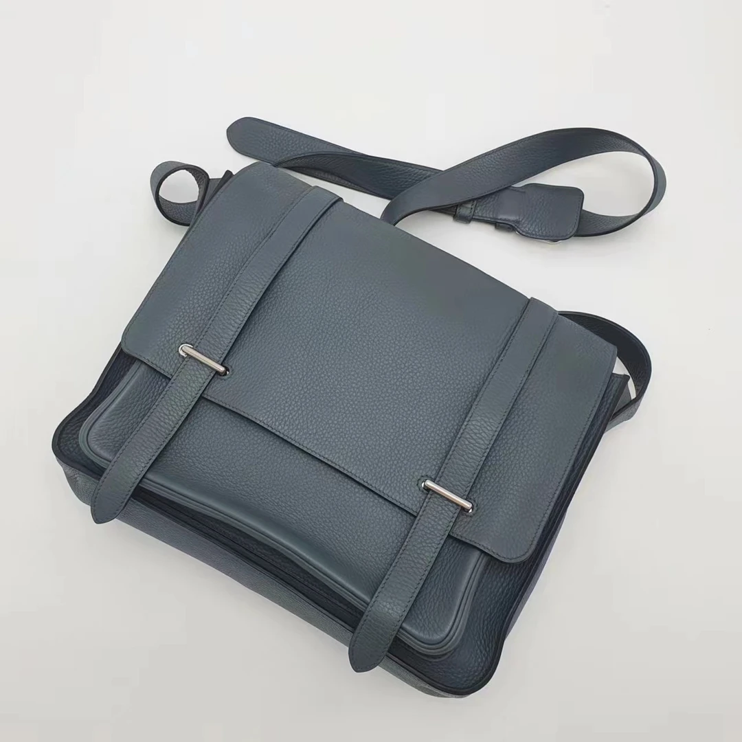 95新 Hermes/爱马仕 爱马仕雾霾蓝双扣邮差包/DH11106   时尚