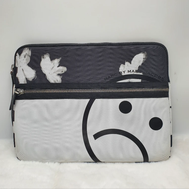 95新 Marc Jacobs/莫杰 Marc  jacobs黑白图案手拿包JM20004