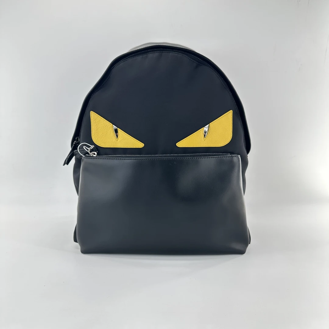 99新 FENDI/芬迪 芬迪黑色尼龙拼皮黄眼睛双肩包/ZH10315时尚百搭