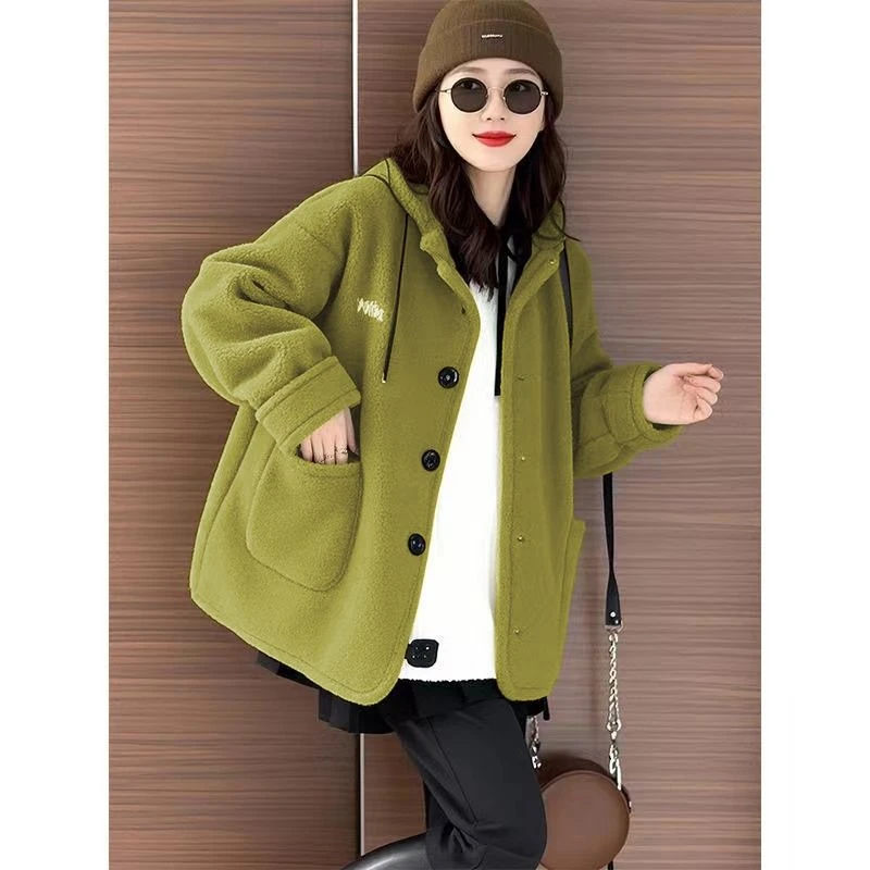 2024秋冬新款时尚洋气百搭小香风休闲设计感宝藏绿色羊羔毛外套女