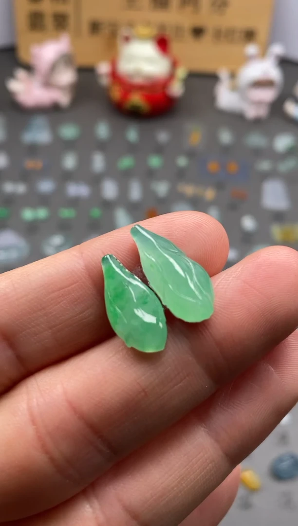 【闪购商品】翡翠颈饰未镶嵌果緑兰花/芬