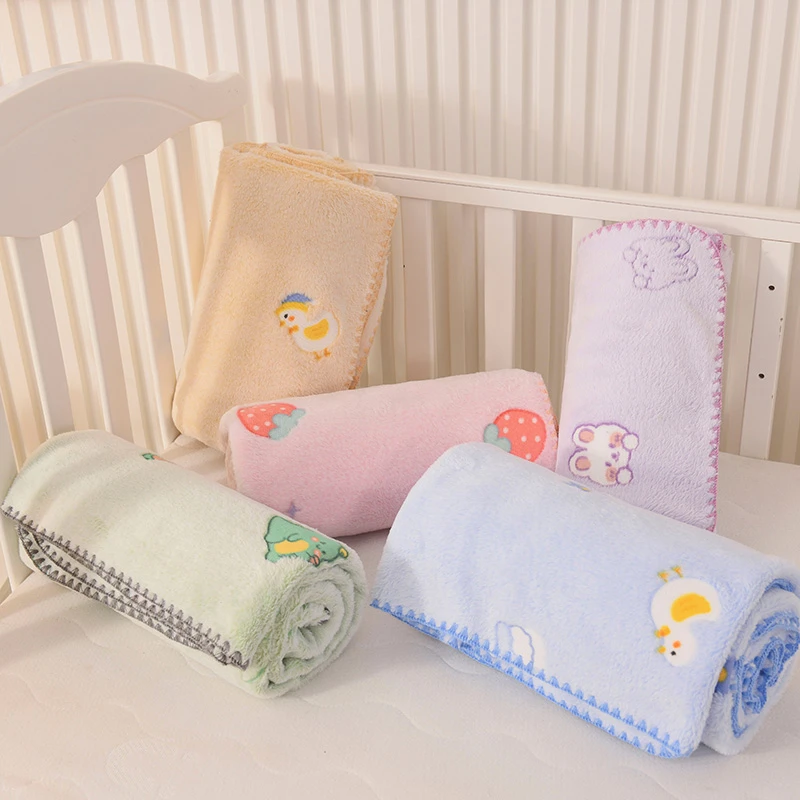 儿童卡通冬季珊瑚绒毛毯可爱云朵绒办公室午睡膝盖毯子宝宝幼儿园