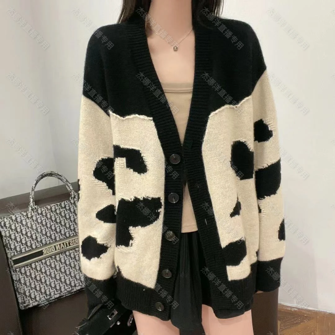 【杰娜洋】2021615奶牛羊绒开衫