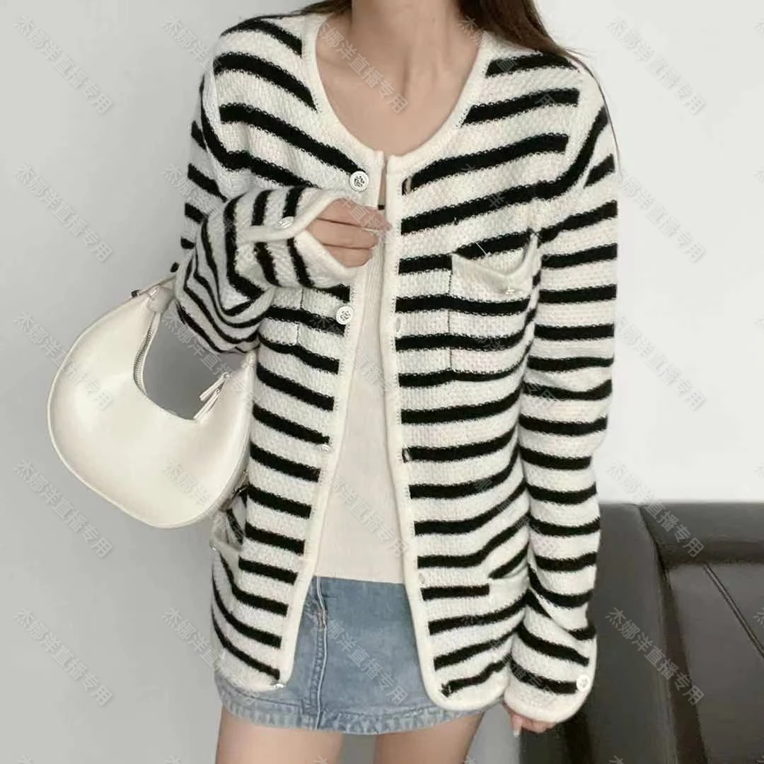 【杰娜洋秋冬新款】220502法式慵懒风复古条纹小香风羊绒开衫女装