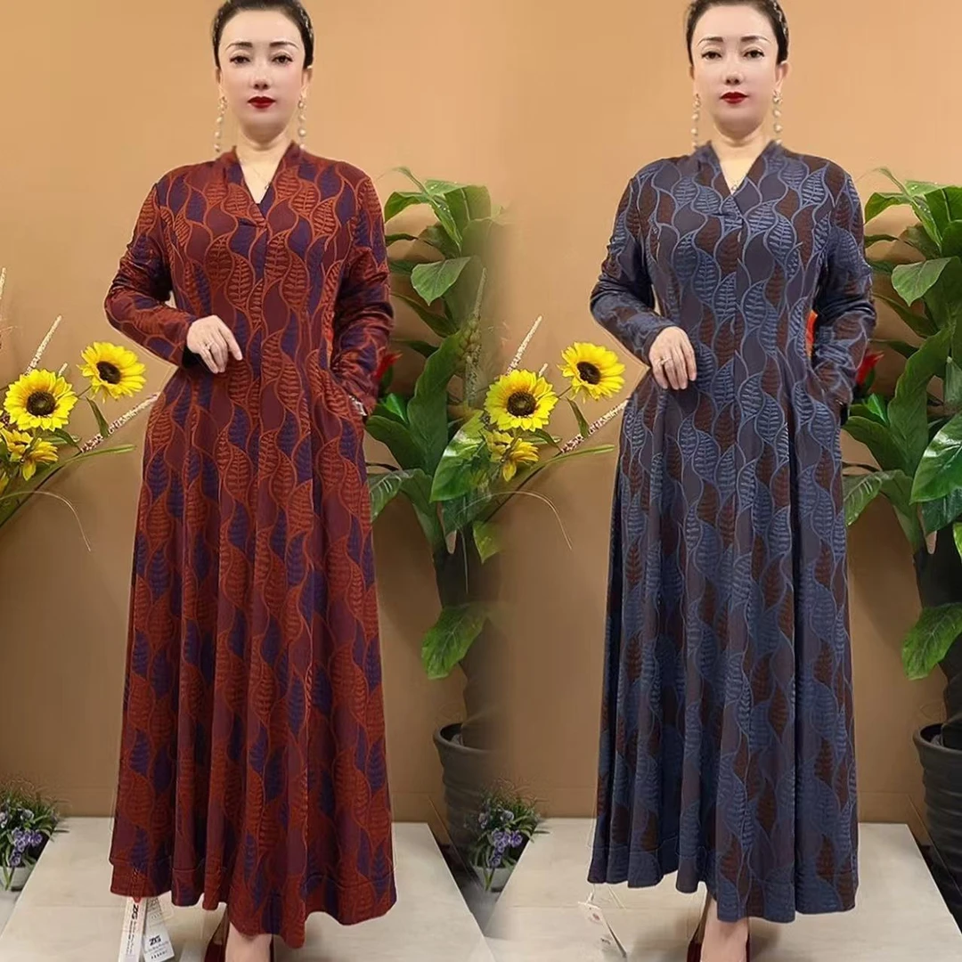 秋冬新款加绒保暖长款过膝大码妈妈长裙8167