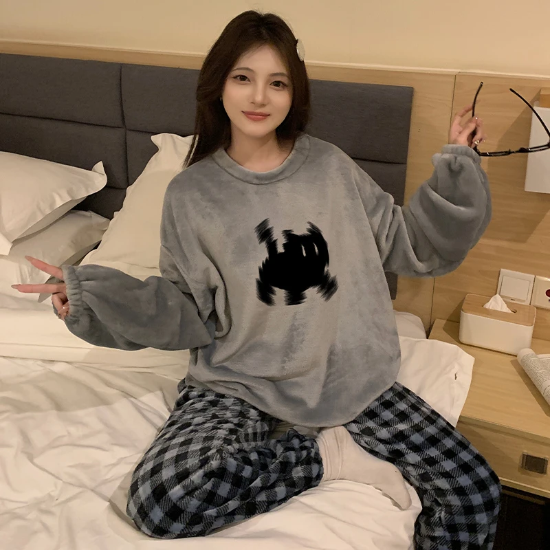 新款睡衣女秋冬季珊瑚绒法兰绒短毛套头卡通家居服套装