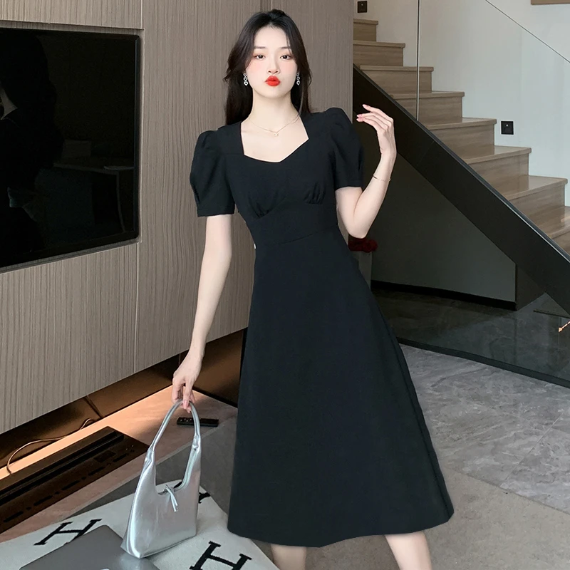 方方领连衣裙子女装夏装2025年新款蝴蝶结后背系带泡泡袖1033