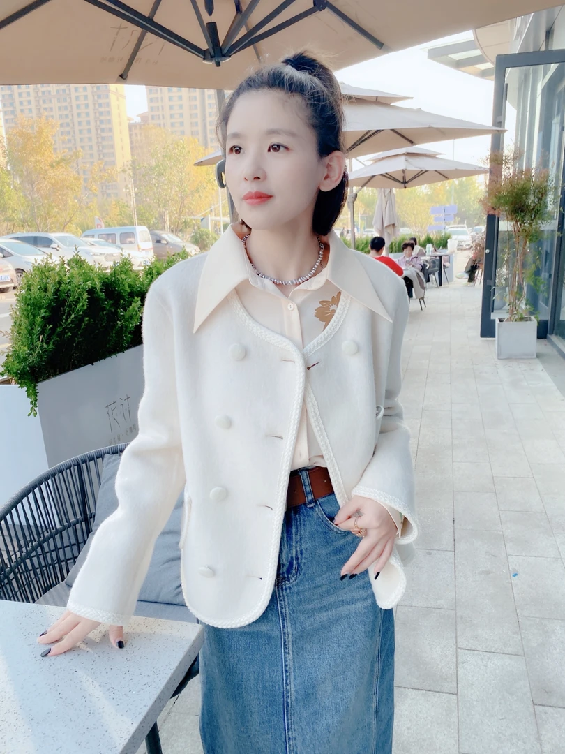 【骁亿女装】小香风短款外套气质圆领