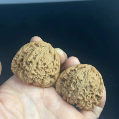 文玩核桃把件41南疆石全品21号