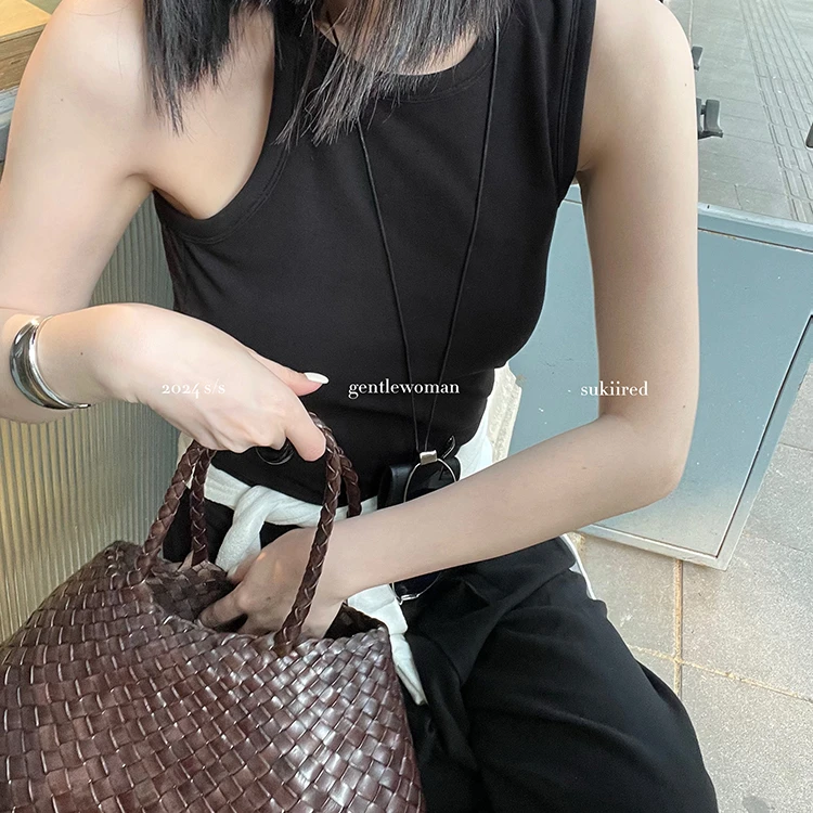 夏季百搭不对称吊带弹力背心自带可脱卸胸垫内搭外穿一体显瘦 .特