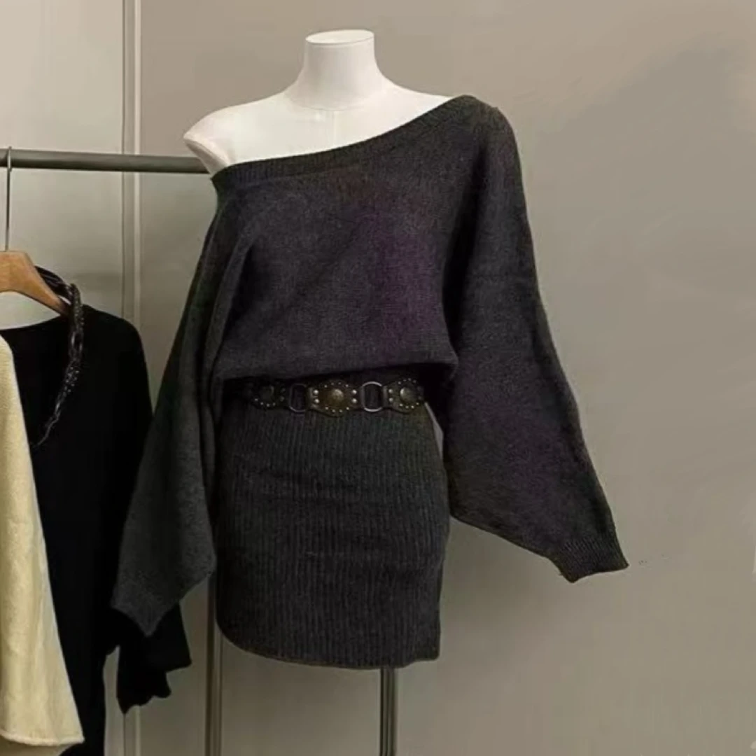 一字肩御姐慵懒风针织连衣裙女秋冬新款收腰显瘦露肩包臀短裙子