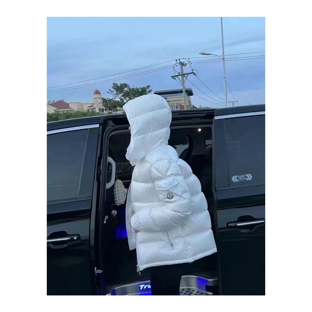 全新未使用 MONCLER MONCLER 经典白色MAYA羽绒服 不支持七天