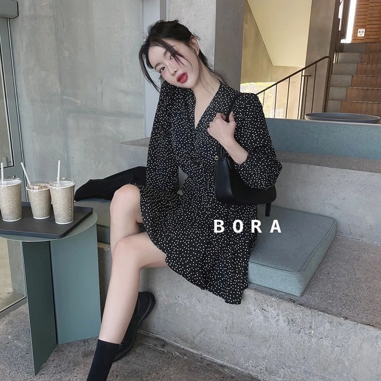 泡菜国爆款波点连衣裙