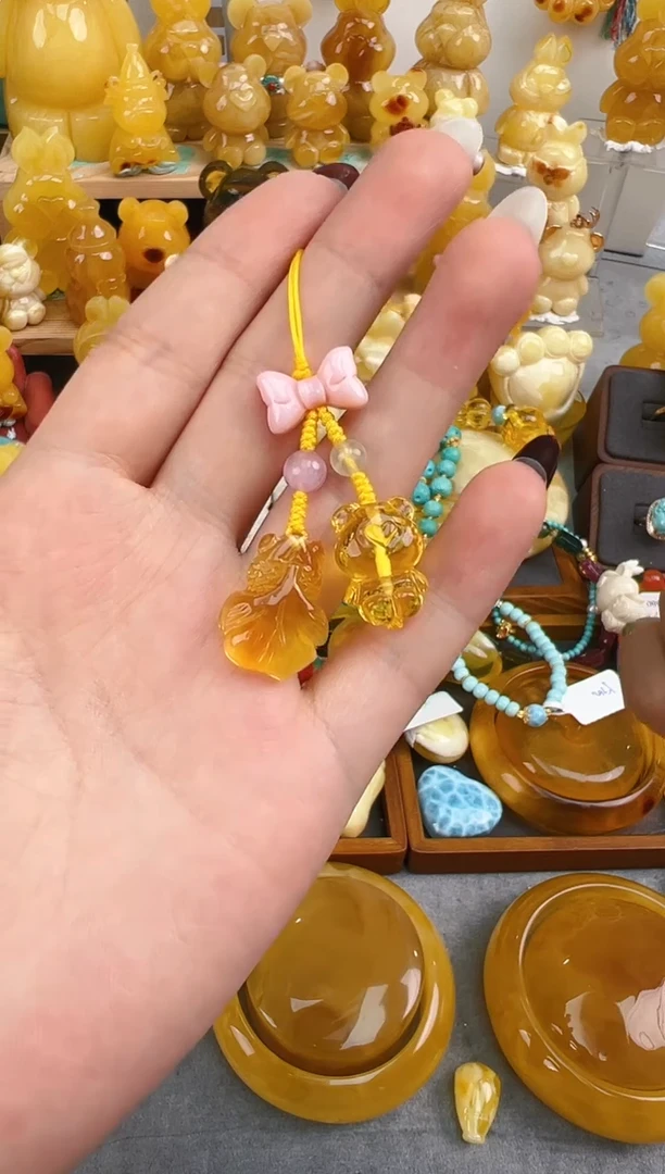 【闪购商品】蜜蜡珠宝奇石未镶嵌手机挂