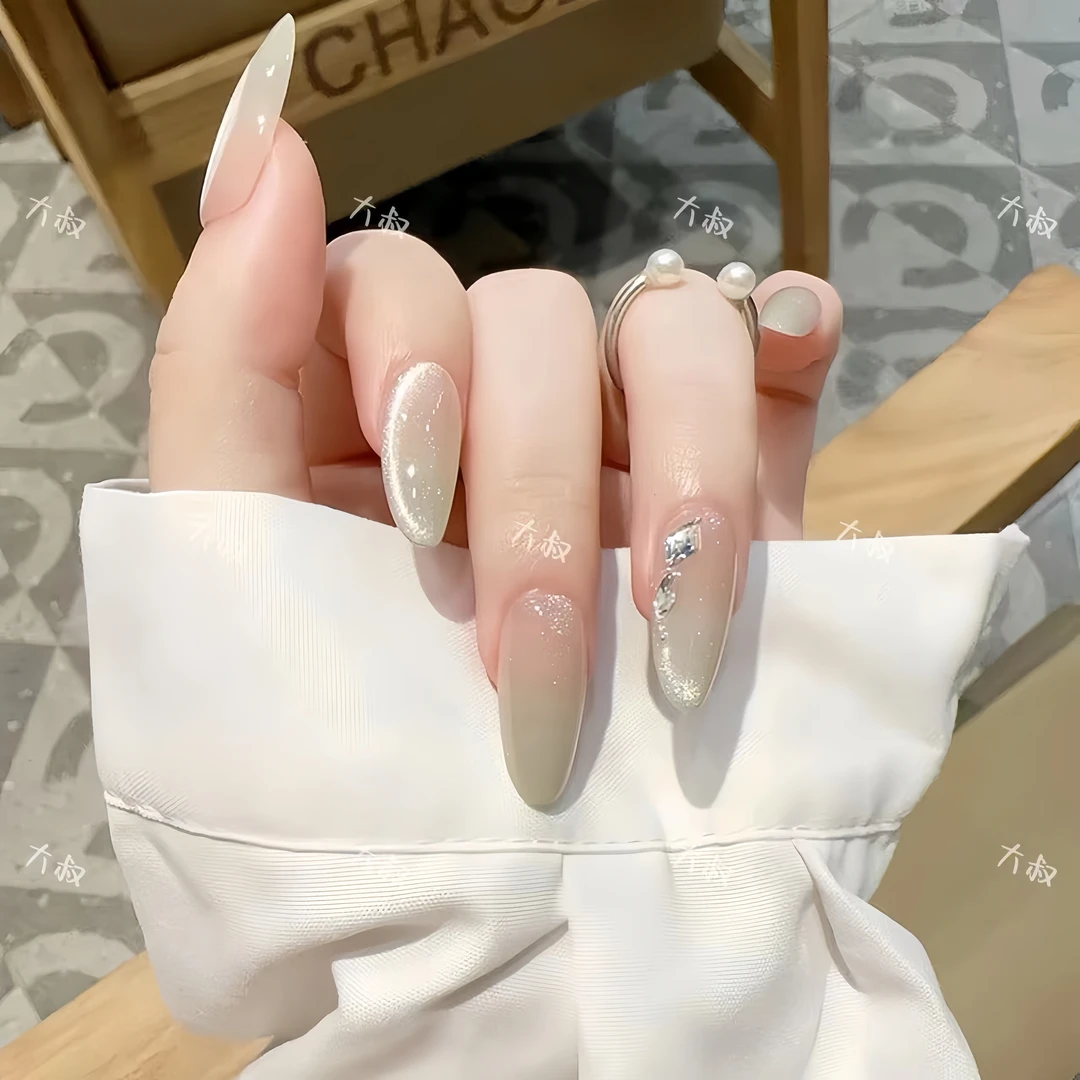 月光女神 纯手工穿戴美甲猫眼显白轻奢高级百搭可反复使用美甲