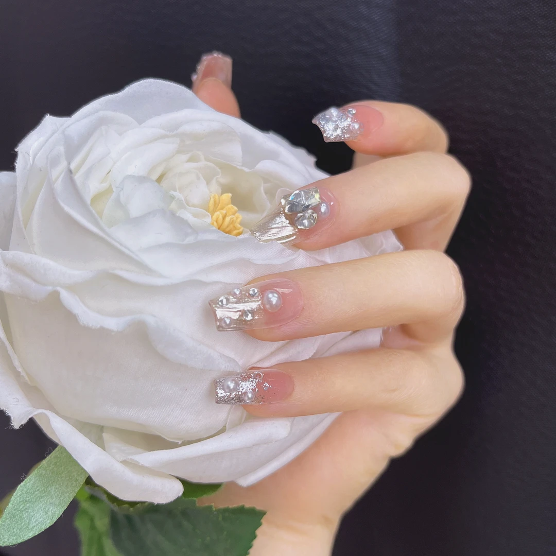 【流光白昼】秋冬气质温柔爆闪穿戴式美甲W099(收纳盒)