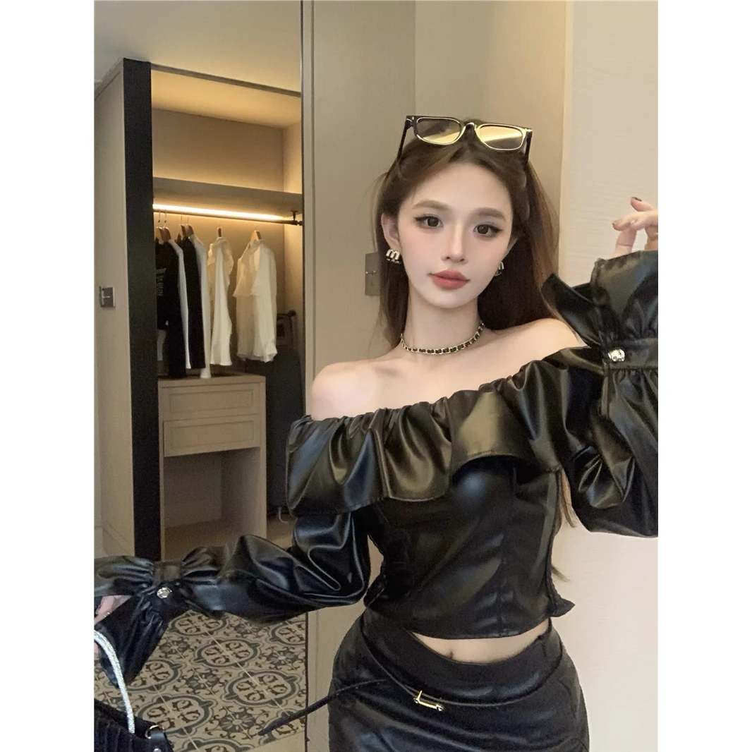 辣妹设计感春季女生秋季法式一字肩小众时髦短款气质长袖PU皮上衣