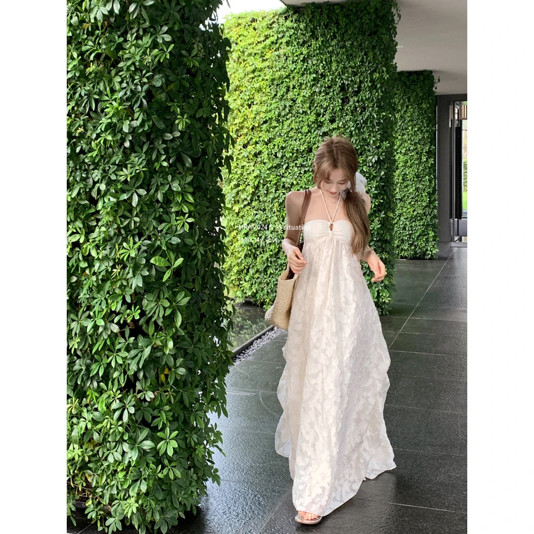 美式小众别致复古性感度假风气质露背夏季长裙子胸垫修身白色女