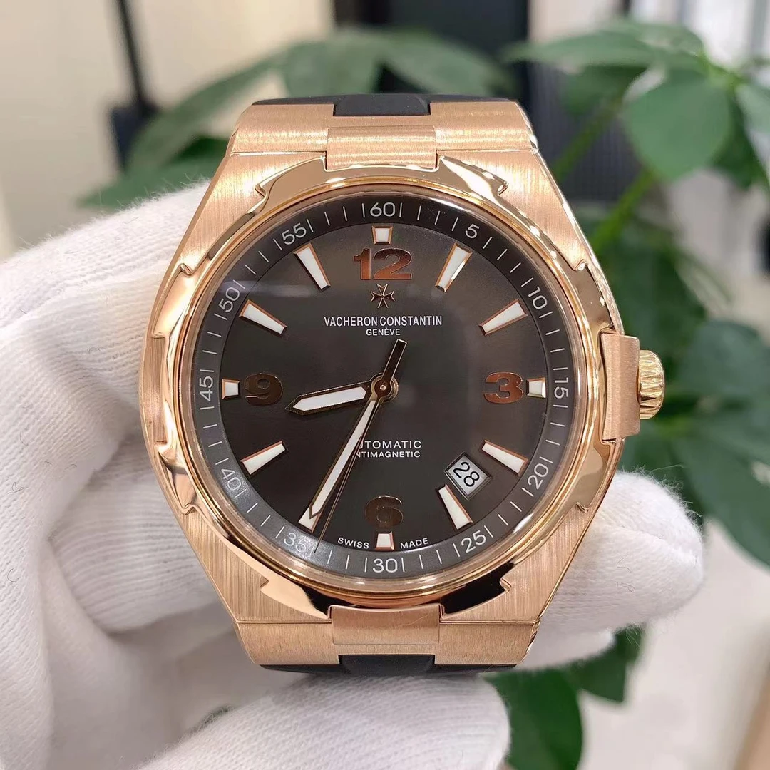 95新  42mm/公价236000/江诗丹顿纵横四海47040/000R-9666腕表