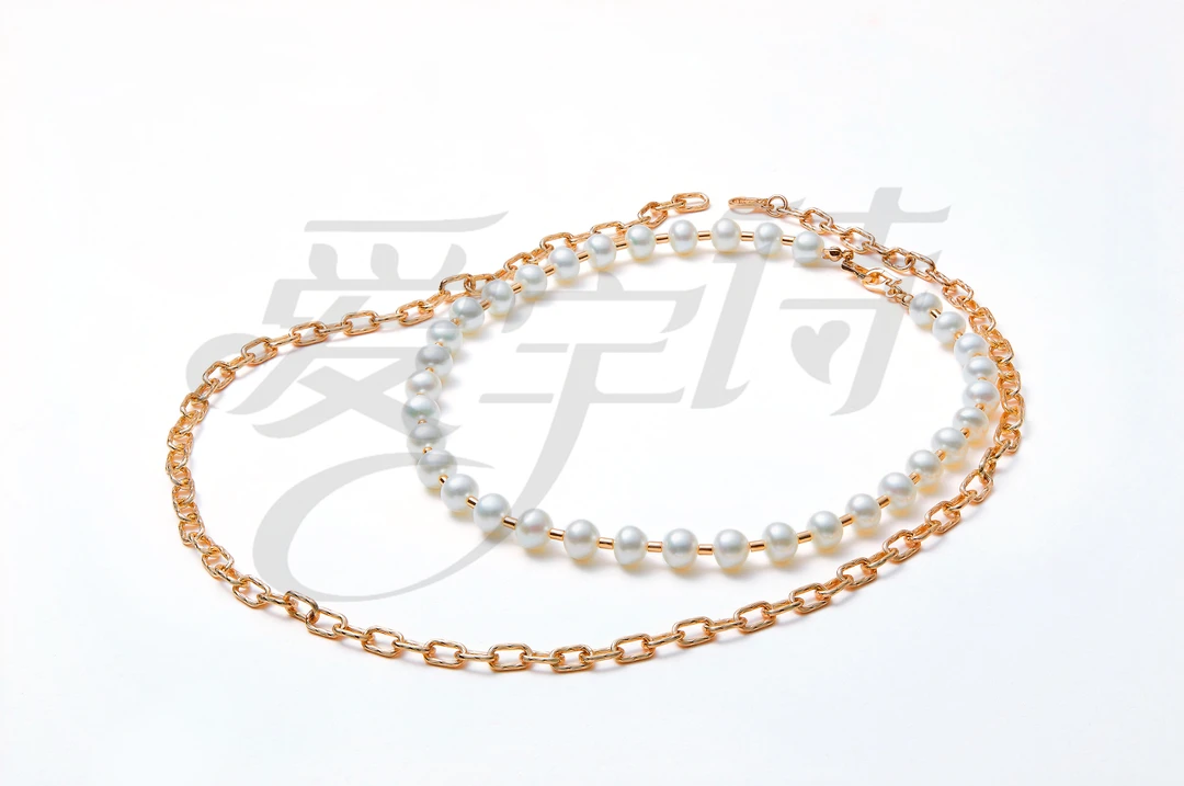 合金仿珍珠吊坠 爱宇诗 复古珠光套链 高级精致正版项链
