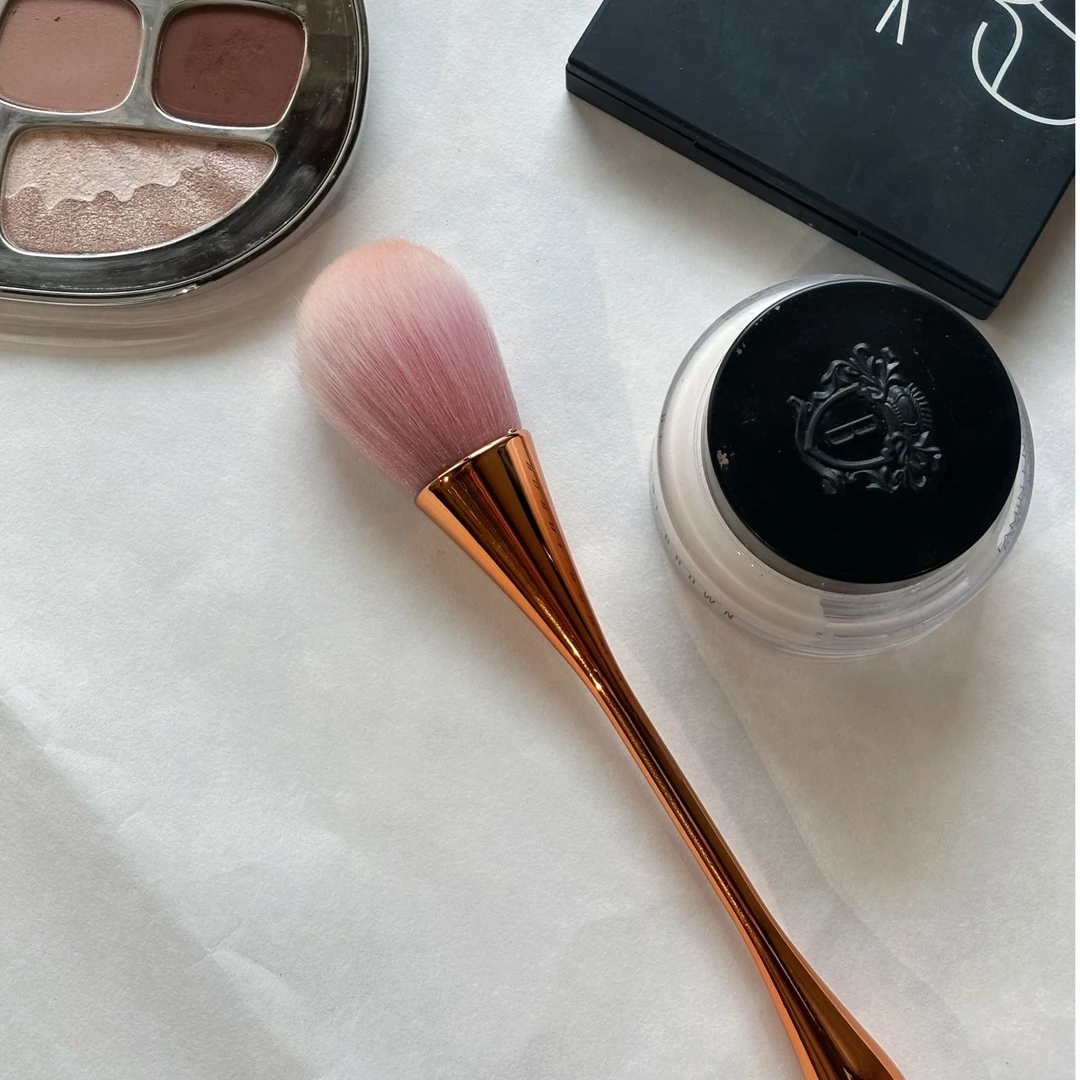 小蛮腰化妆刷柔软定妆时尚多功能便携美甲粉尘刷玫瑰金套刷颜值