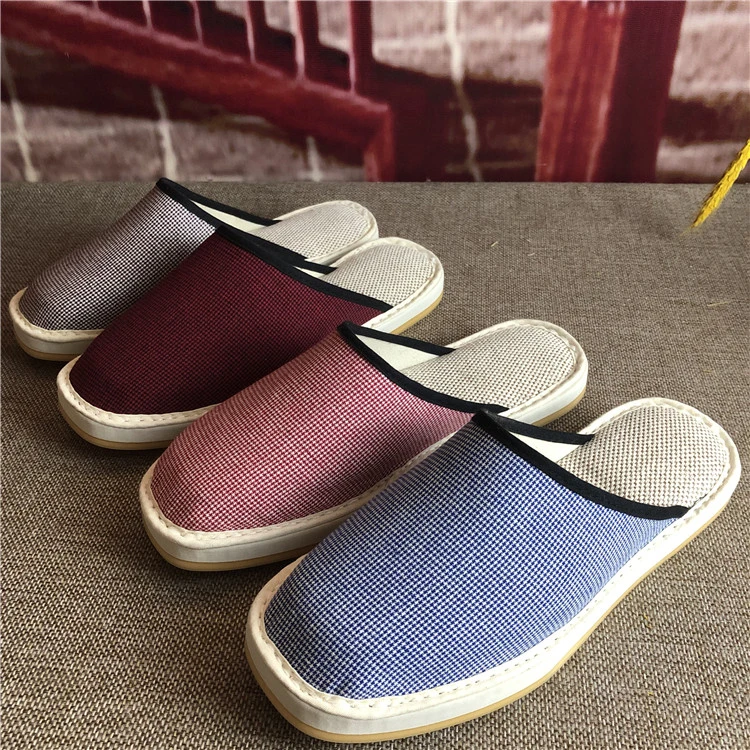 夏季情侣格子软底居家防滑舒适透气春夏中老年妈妈平底防滑布拖鞋