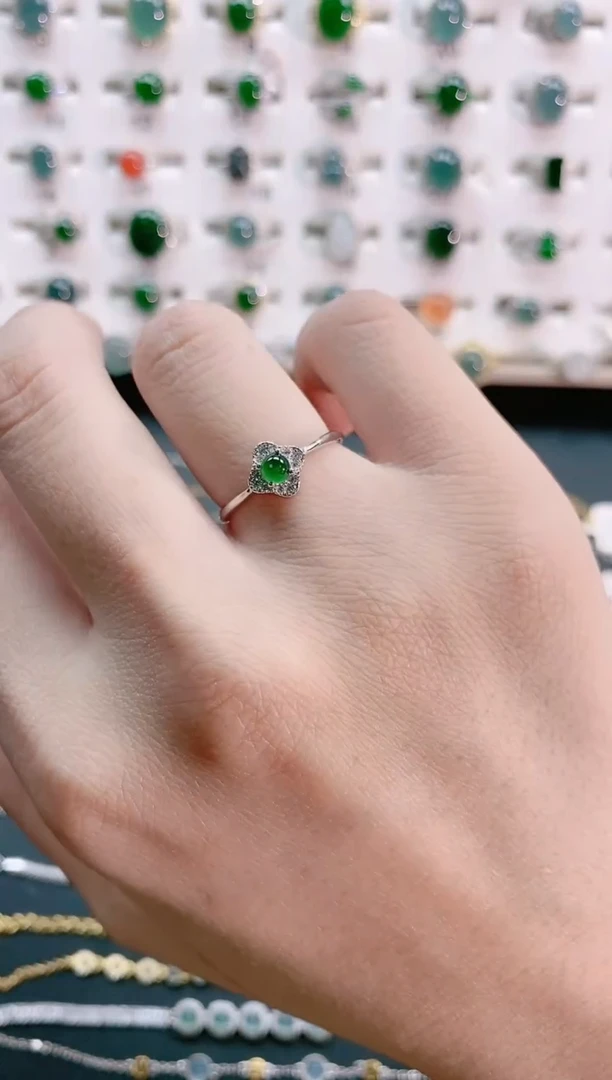 【闪购商品】翡翠戒指银S925镶嵌天然翡翠