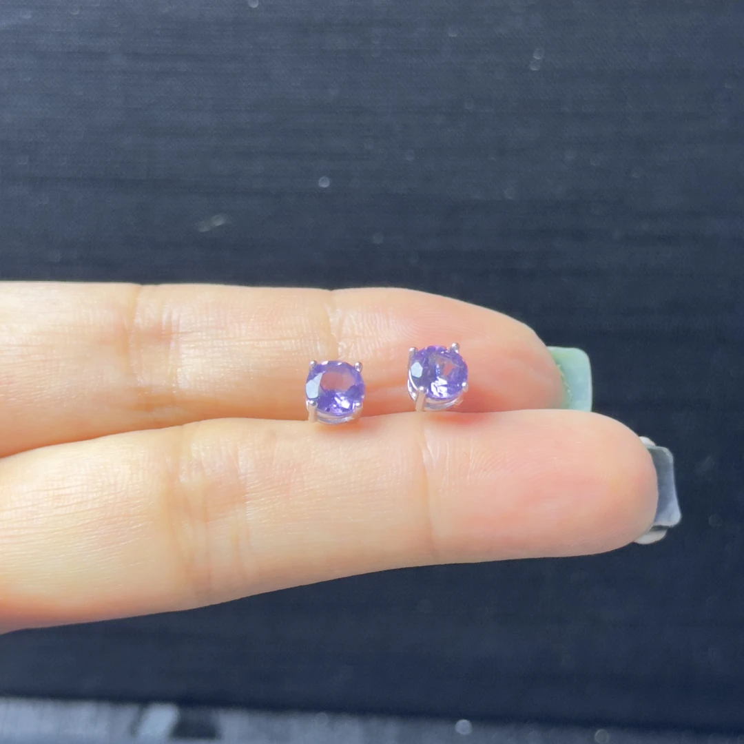 XFY62天然紫水晶S925银镶耳钉